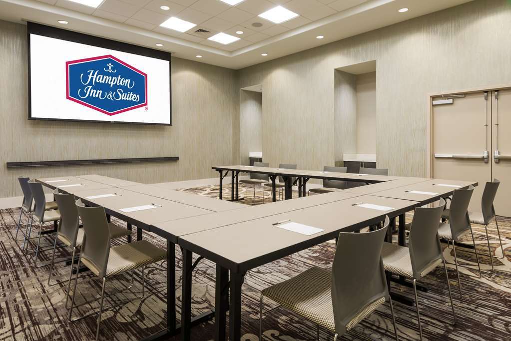 Hampton Inn & Suites Atlanta Buckhead Place Удобства фото