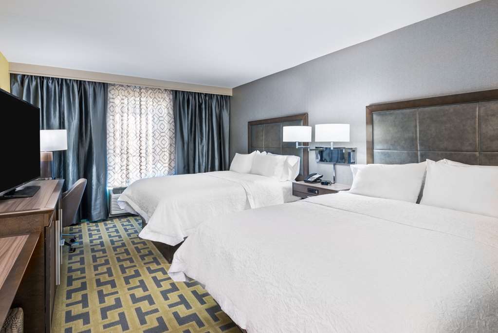 Hampton Inn & Suites Atlanta Buckhead Place Номер фото